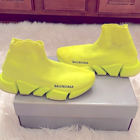 Authentic Knit sole monocolor fluorescent balenciaga shoes - Picture 5 of 7